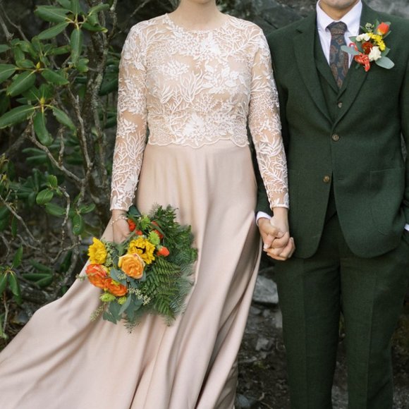 Two piece handmade silk & lace wedding dress - Picture 5 of 7